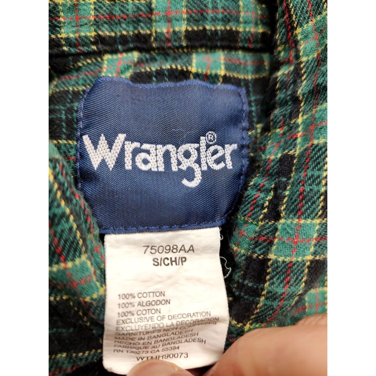 Wrangler VINTAGE Wrangler Shirt Mens S Green Plaid Flannel Pearl Snap Western Cowboy 90s Boys? No—Mens. Size US S / EU 44-46 / 1 - 4 Thumbnail