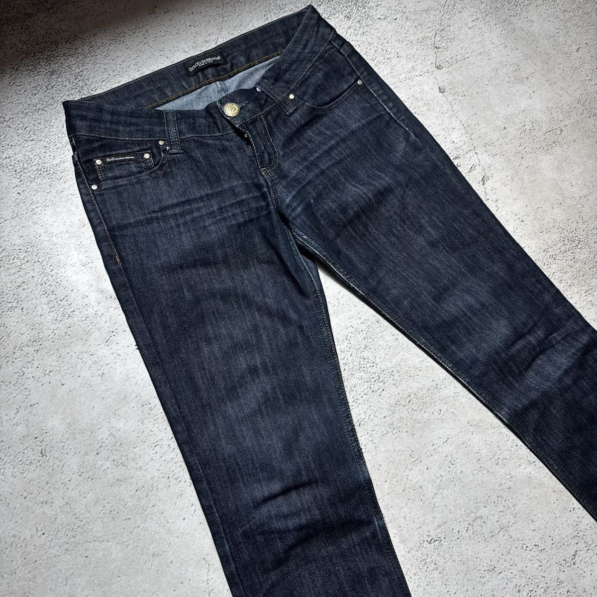 Dolce & Gabbana dolce gabbana dark blue jeans with big metal logo boot cut Size 28" / US 6 / IT 42 - 2 Thumbnail