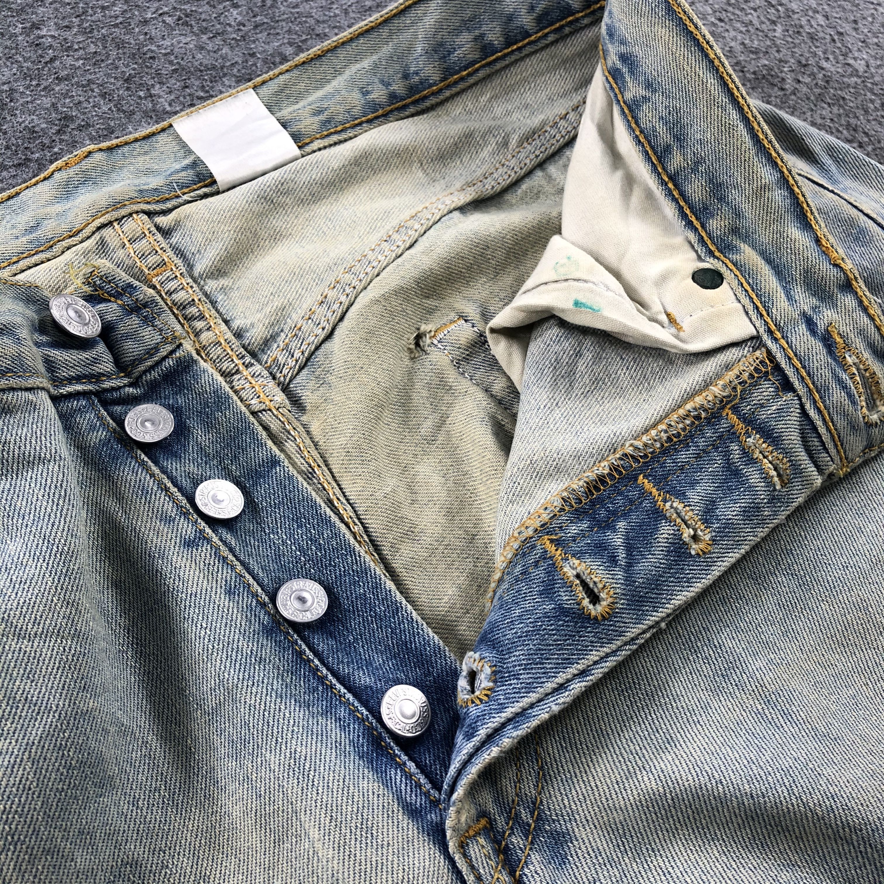 Levi's × Vintage 90s Vintage Light Wash Levis 501 Jeans-JM1827 Size US 32 / EU 48 - 8 Thumbnail