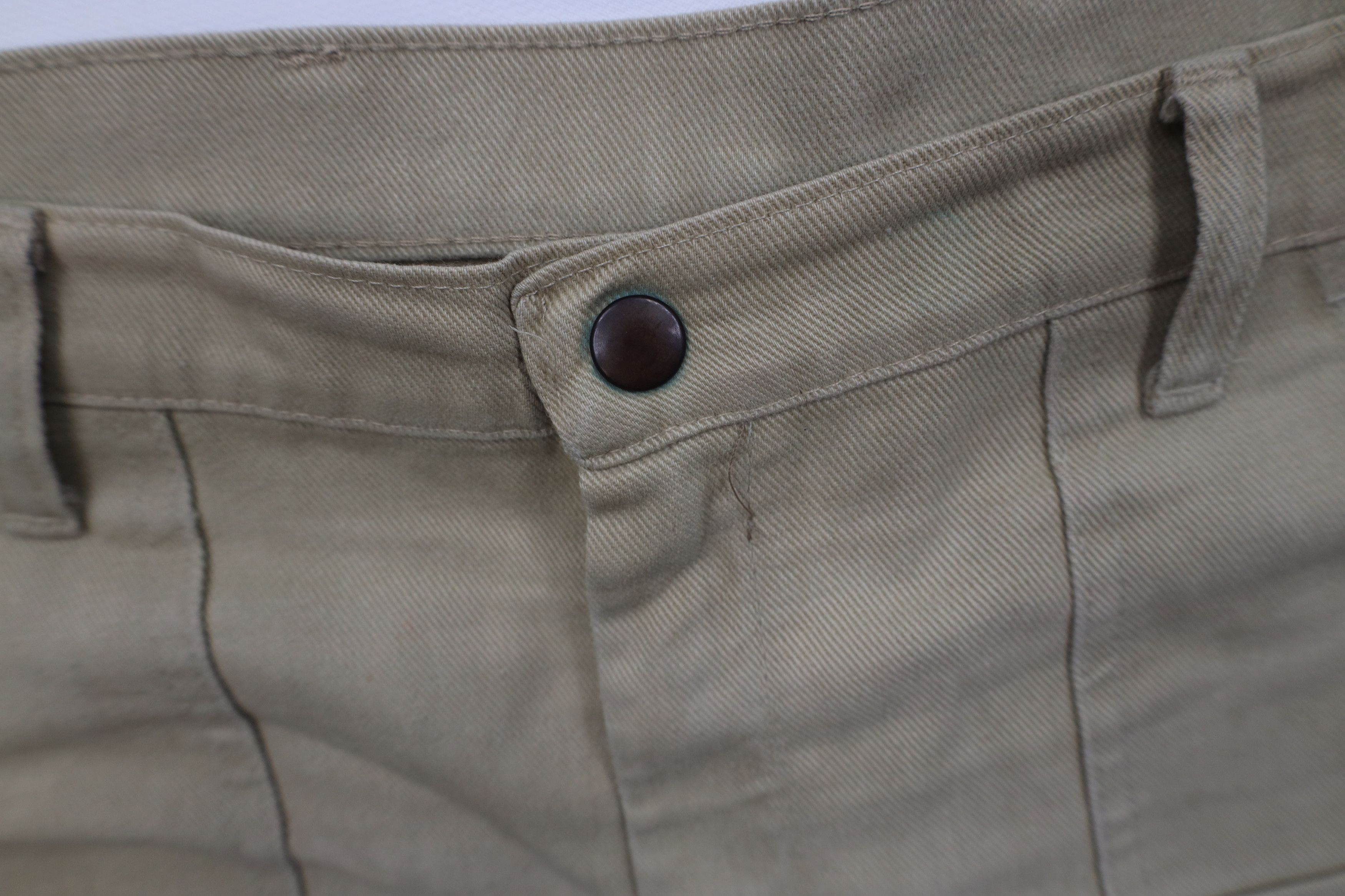 Vintage Vintage 70s Streetwear Knee Chino Short Shorts Beige USA Size US 34 / EU 50 - 8 Thumbnail