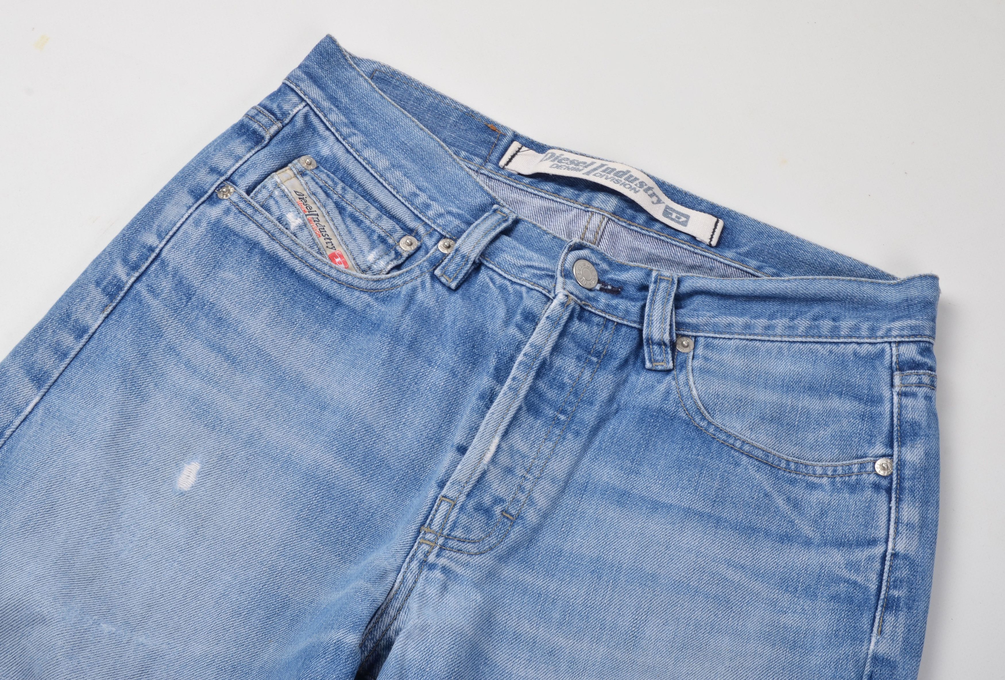 Diesel Vintage Diesel Y2K Grunge Distressed Straight Leg Jeans Size US 30 / EU 46 - 3 Thumbnail