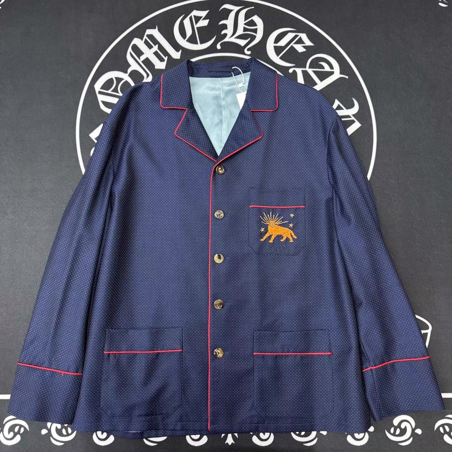 Gucci Blue Button-Up Shirt with Embroidered Lion Design Size US XL / EU 56 / 4 - 1 Thumbnail