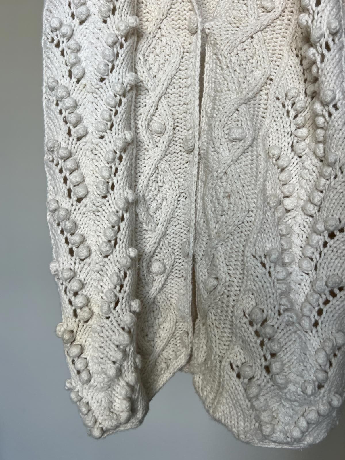 Kirkland Signature Vintage Cream Knitted Vest with Button Closure Size L / US 10 / IT 46 - 3 Thumbnail