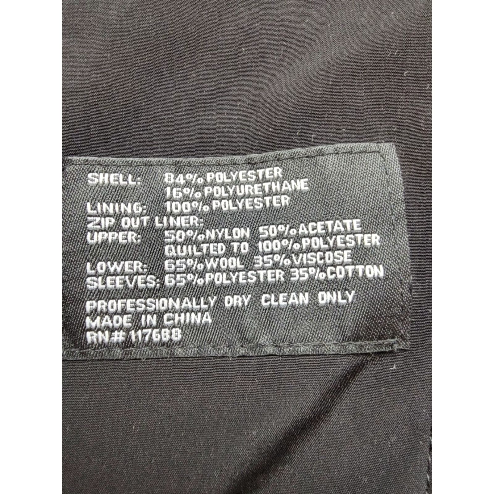 Calvin Klein Calvin Klein Overcoat Mens 38R Black Removable Liner Button Close Side Paragraph Size US XXS / EU 40 - 4 Thumbnail