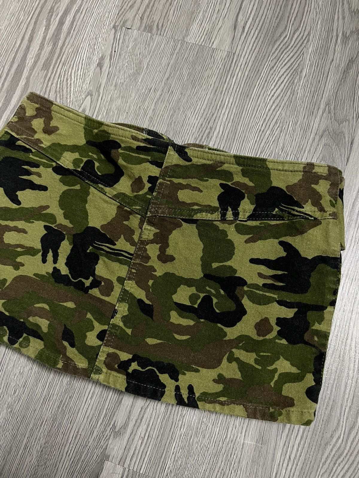 Japanese Brand Japanese Camo belted mini skirt🪖 Size 25" / US 0 / IT 36 - 8 Thumbnail