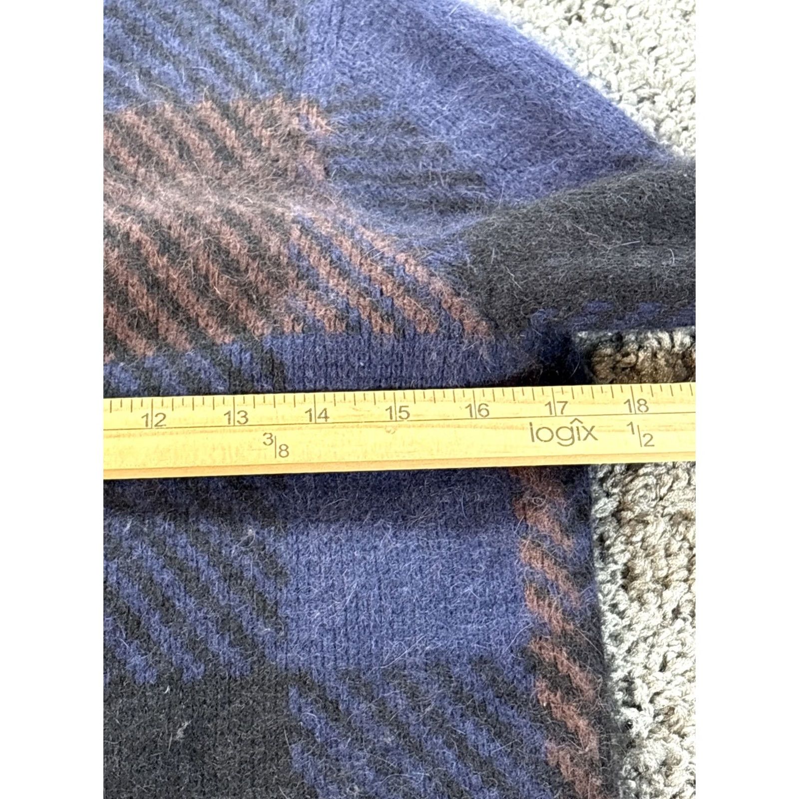 MZ Wallace VINTAGE Wallace Cardigan Sweater Womens XS Long Blue Geometric 90s Pocket Knit Rabbit Hair Button Crew Neck Size XS / US 0-2 / IT 36-38 - 3 Thumbnail