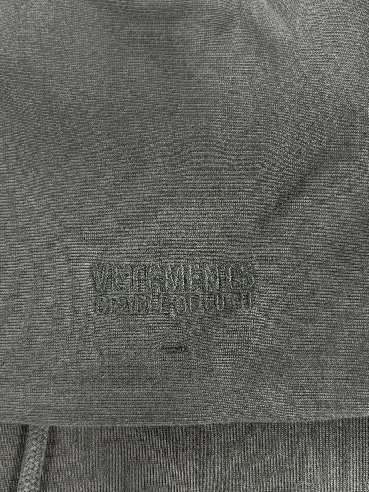 Vetements x CRADLE OF FILTH LOGO OVERSIZED HOODIE Size US L / EU 52-54 / 3 - 3 Thumbnail