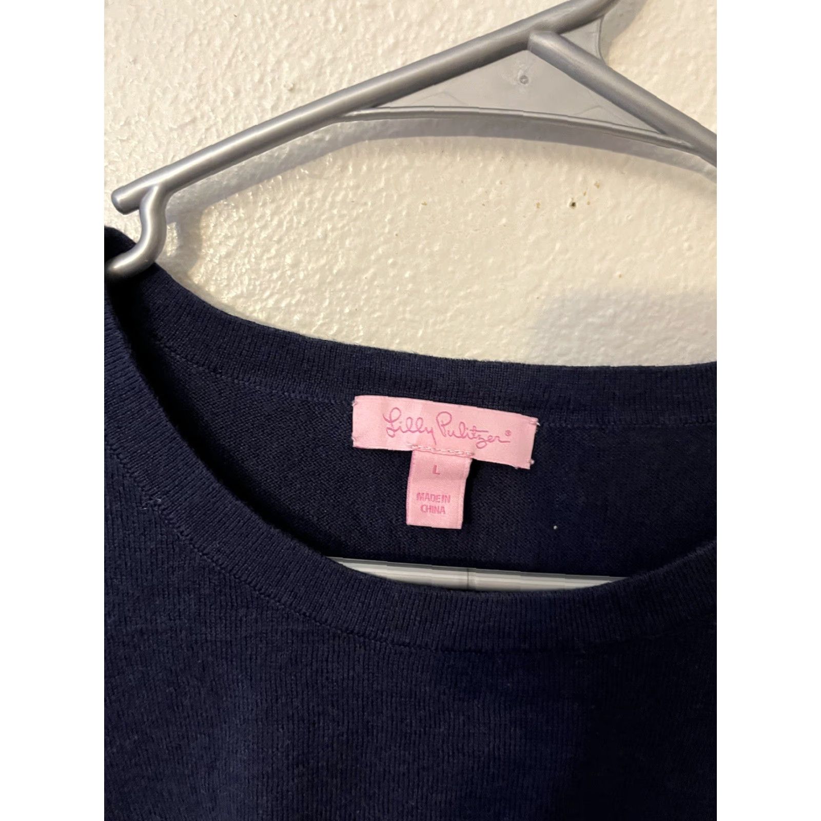 Lilly Pulitzer Lilly Pulitzer Women's Blouse Shirt Cold Shoulder Long Sleeve Size L Navy Blue Size L / US 10 / IT 46 - 3 Thumbnail