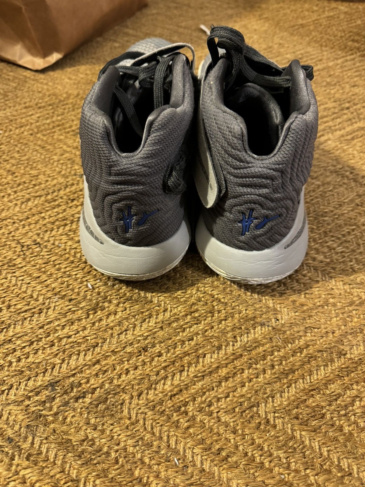 Nike Nike Kyrie 2 Omega Size US 10.5 / EU 43-44 - 4 Thumbnail