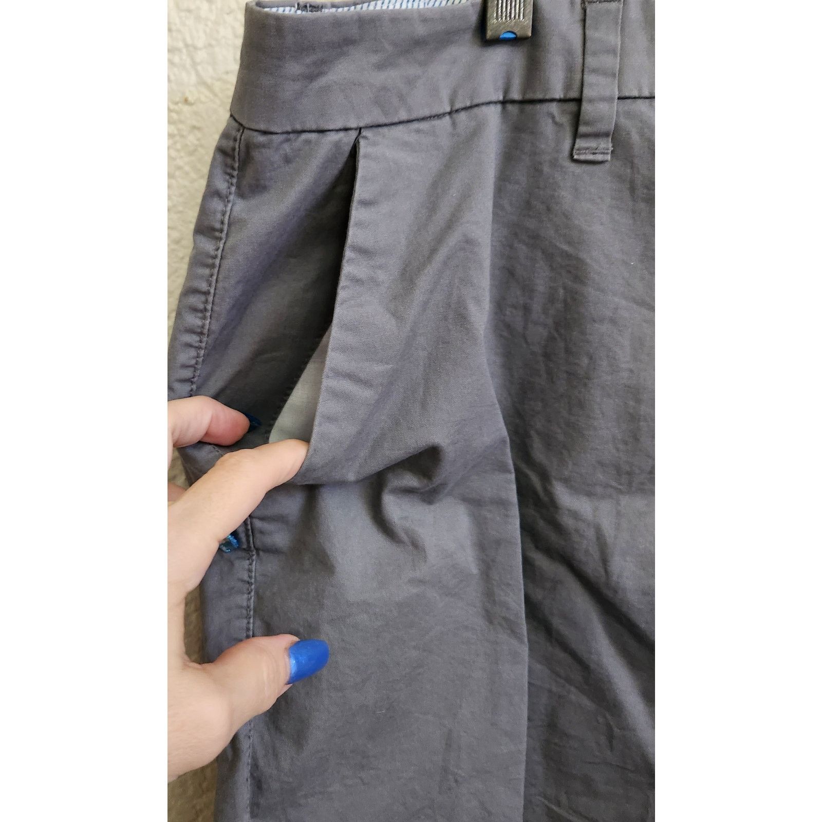 Old Navy Old Navy Gray Everyday Flat Front Slashed Pockets Shorts 16 Size 38" / US 16 / IT 52 - 2 Thumbnail