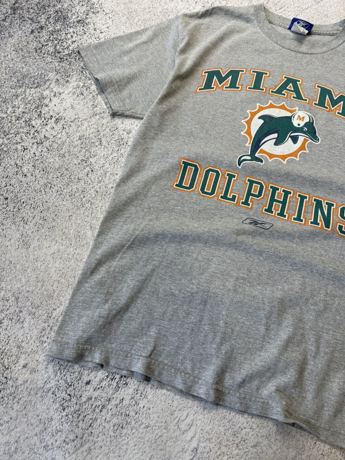 NFL Vintage 90s Starter Miami Dolphins Large Made In USA TShirt Size US L / EU 52-54 / 3 - 14 Thumbnail