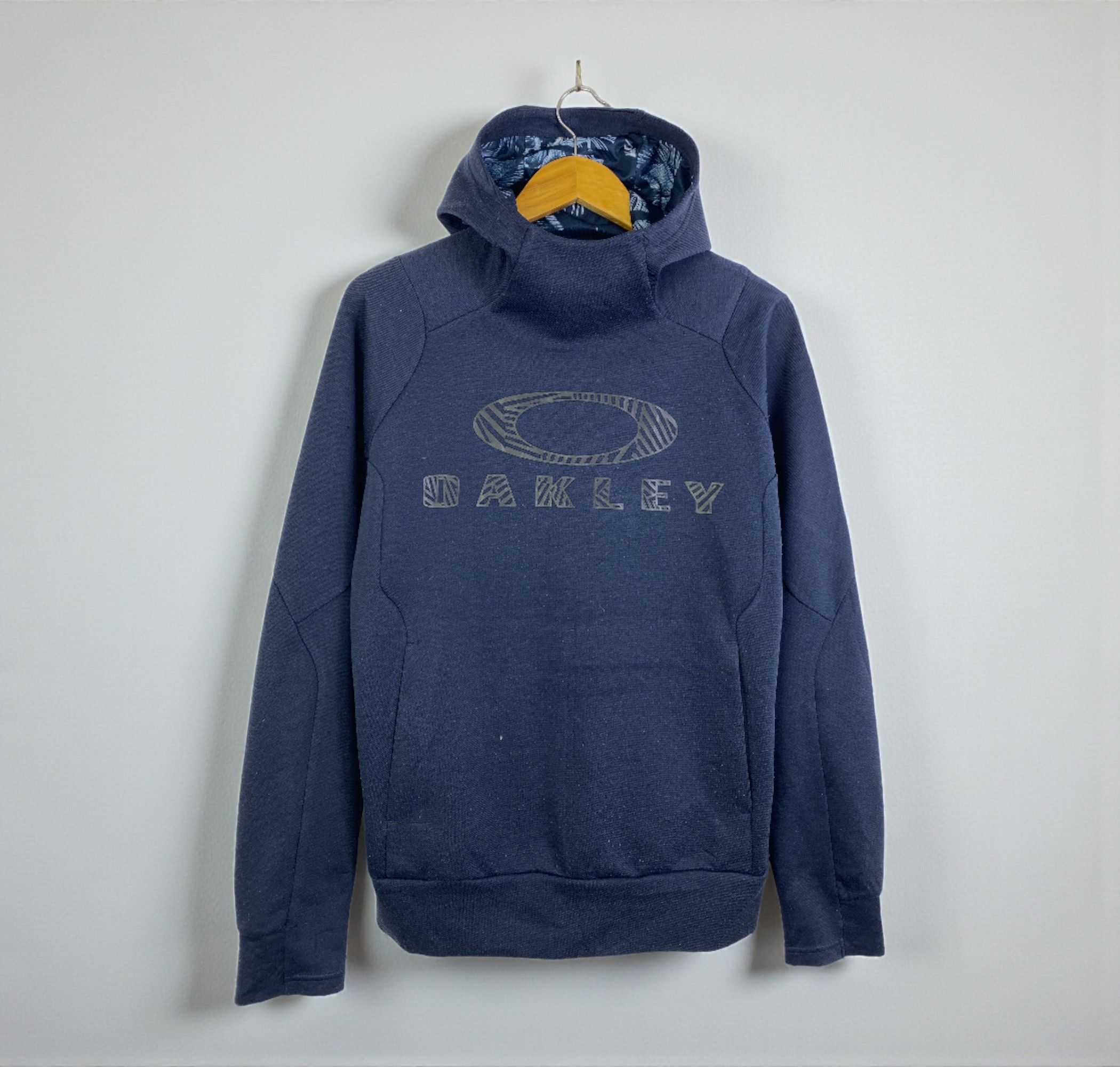 Oakley Vintagw Oakley Centre Logo Pullover Hoodie SH0285 Size US M / EU 48-50 / 2 - 1 Thumbnail