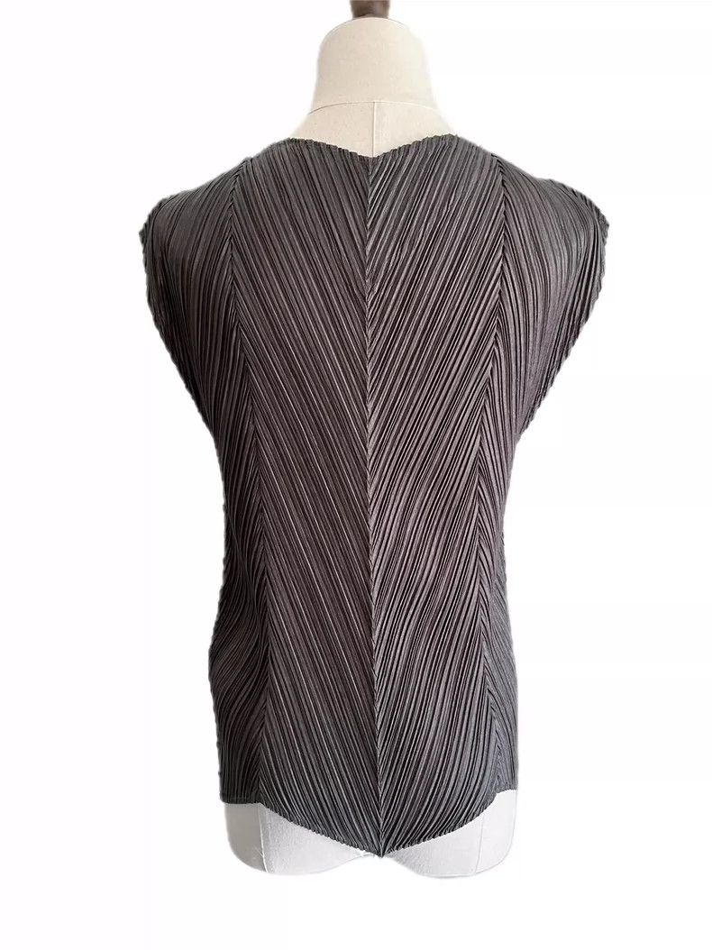 Issey Miyake Issey Miyake Grey herringbone twill pleated mainline top Size M / US 6-8 / IT 42-44 - 2 Thumbnail
