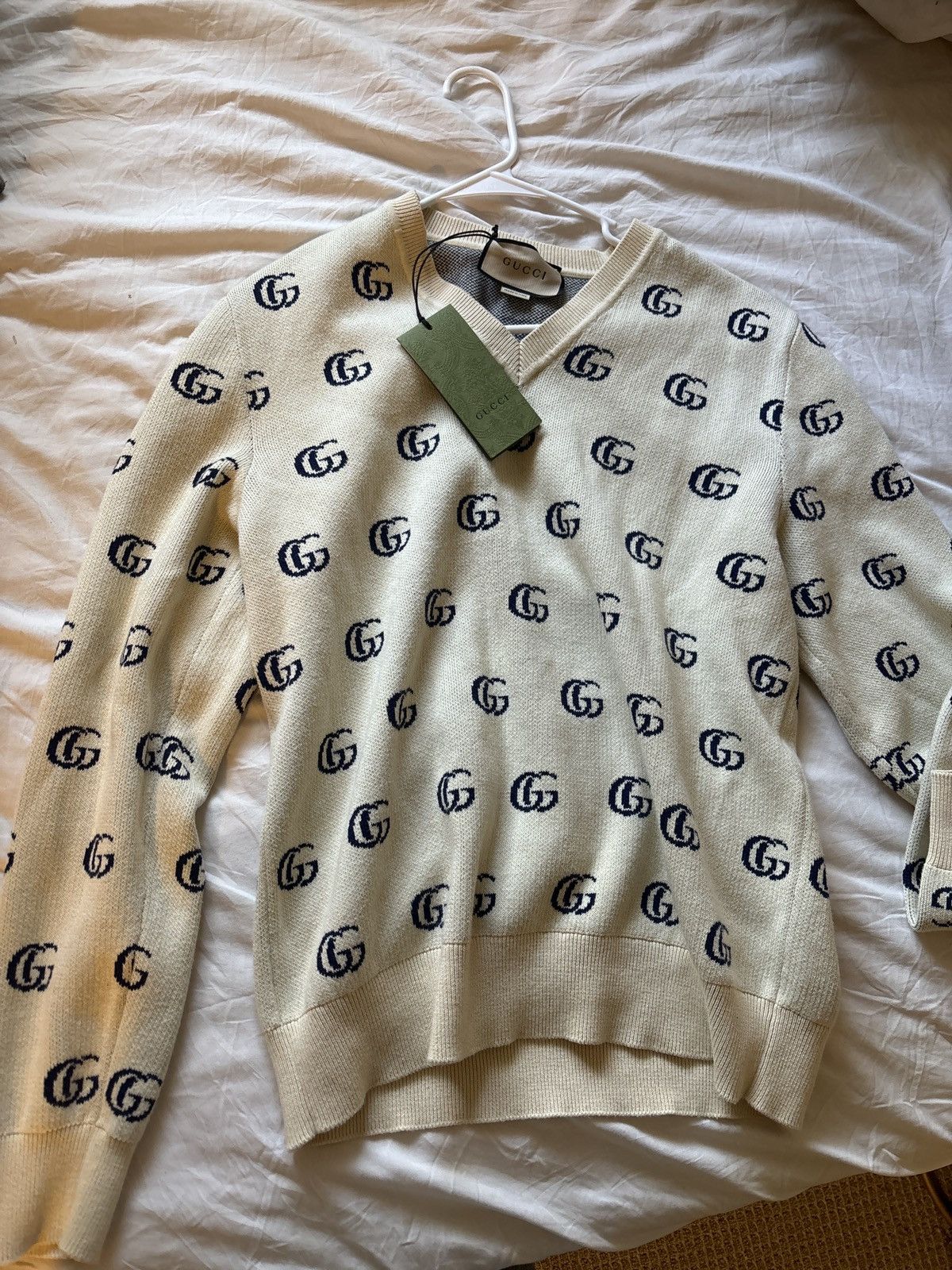 Gucci Gucci v neck monogram sweater Size US M / EU 48-50 / 2 - 4 Thumbnail