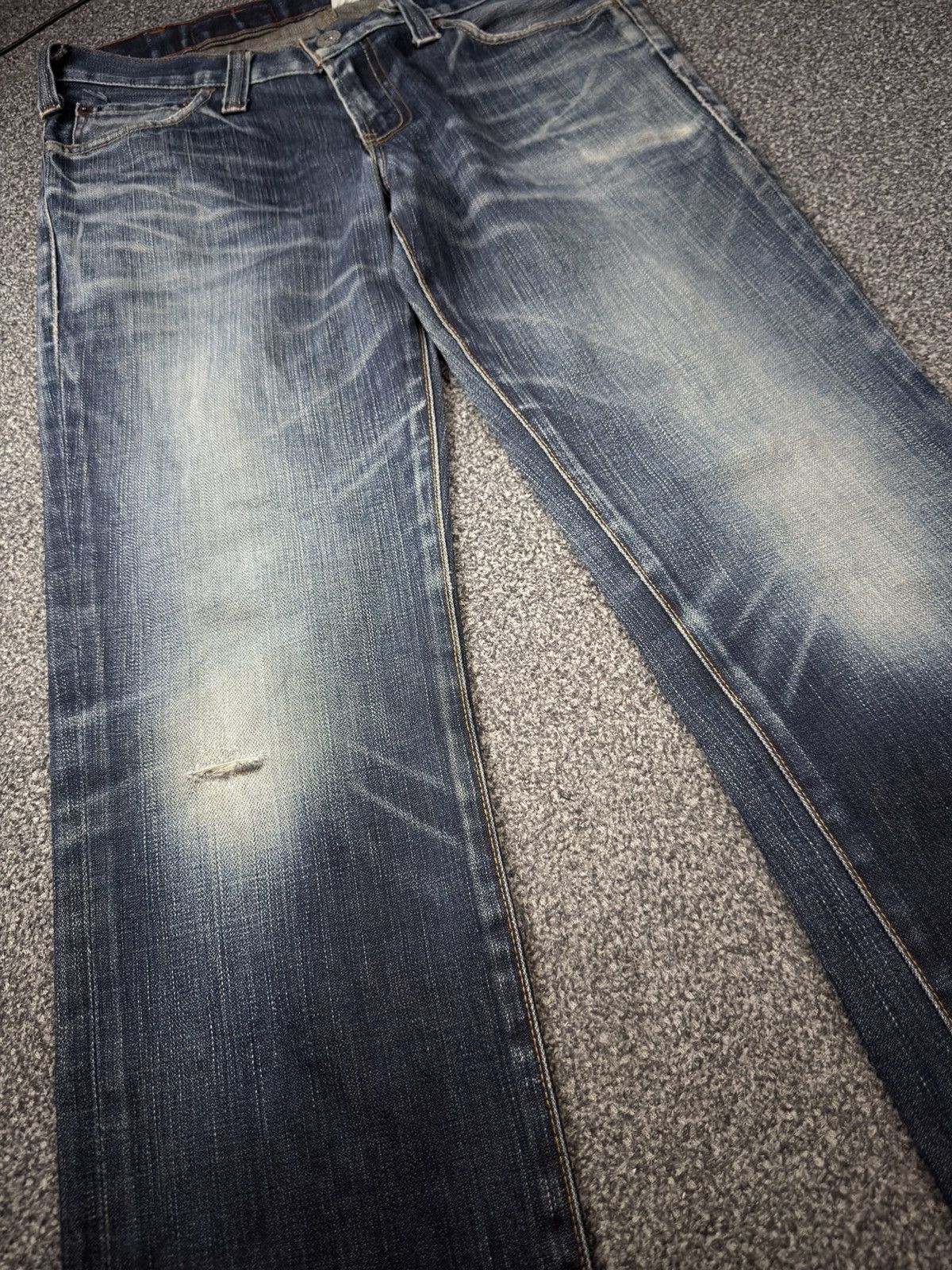 Engineered Garments × Levi's Vintage Levi’s 519 90s Distressed Heavy Fade Whisker Denim Size US 31 - 4 Thumbnail