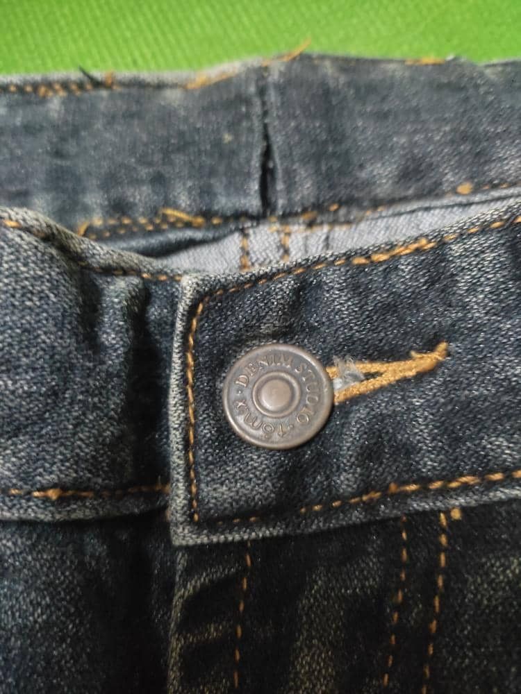 The Unbranded Brand × Vintage UNBRAND FLOWER SHADOW FLARED JEANS Size 29" - 6 Thumbnail