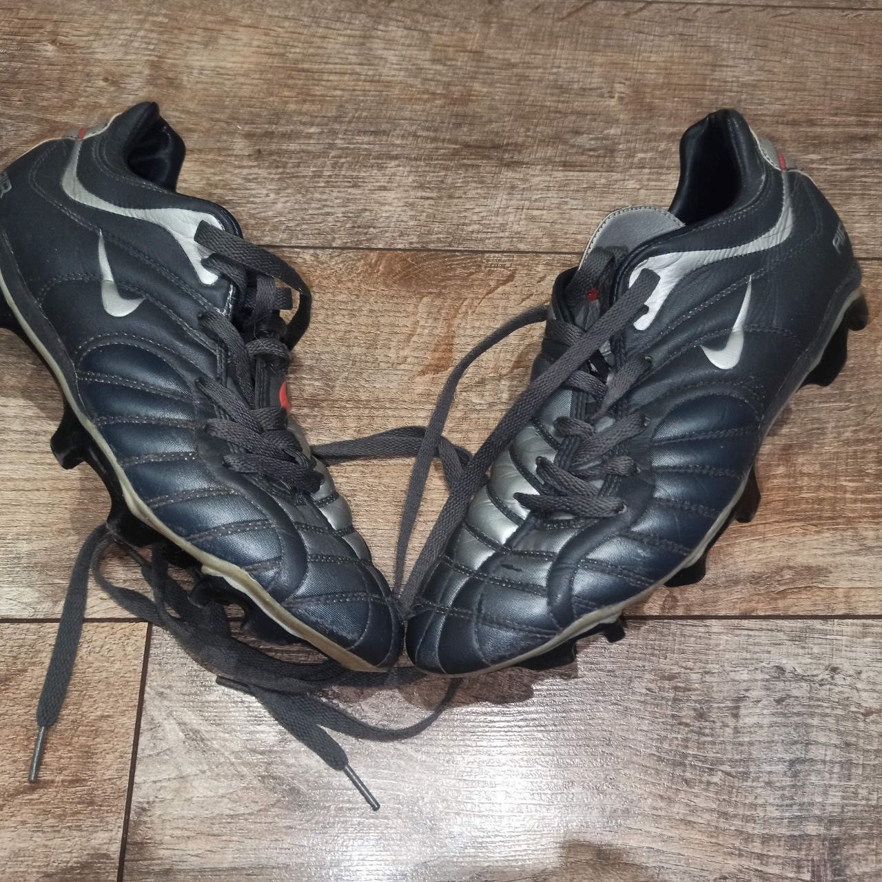 Nike × Vintage Nike Total 90 T90 Air FG 2003 Football Boots Soccer Cleats Size US 9.5 / EU 42-43 - 4 Thumbnail