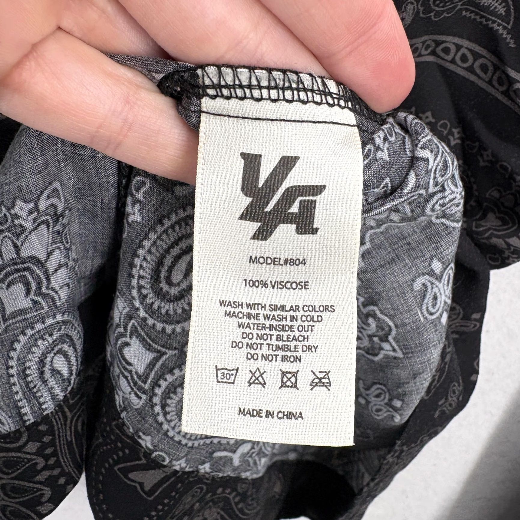 YoungLA VINTAGE? No. YoungLA Shirt Mens S Black Bandana Paisley Long Sleeve Button-Up Casual Gym Size US S / EU 44-46 / 1 - 5 Thumbnail