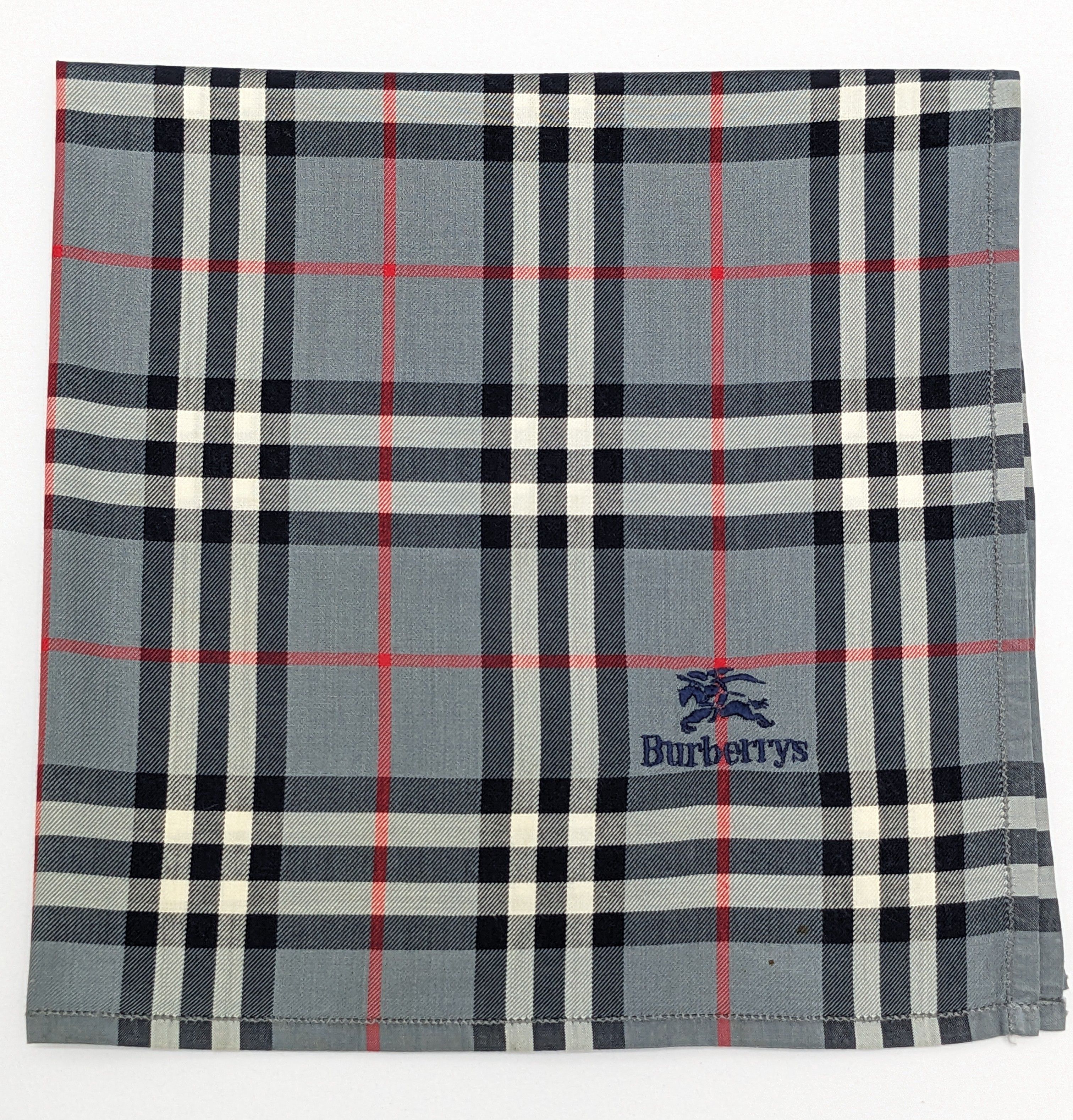 Burberry VINTAGE BURBERRYS LONDON NOVA CHECK HANDKERCHIEF Size ONE SIZE - 1 Thumbnail