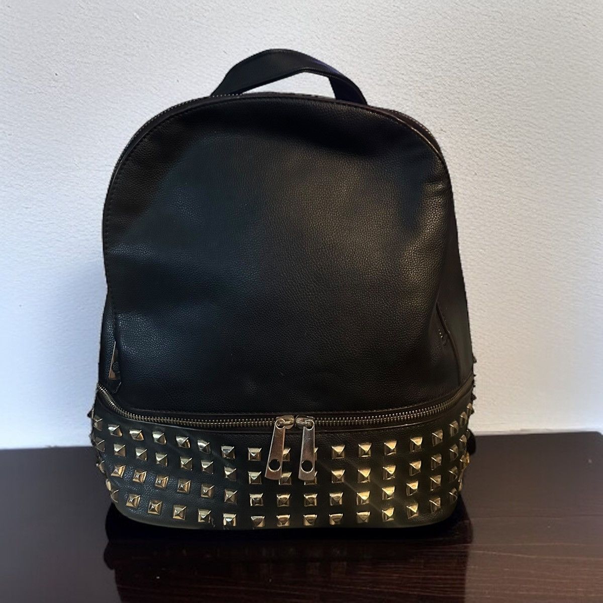 Other Black gold studded backpack bag Size ONE SIZE - 1 Thumbnail