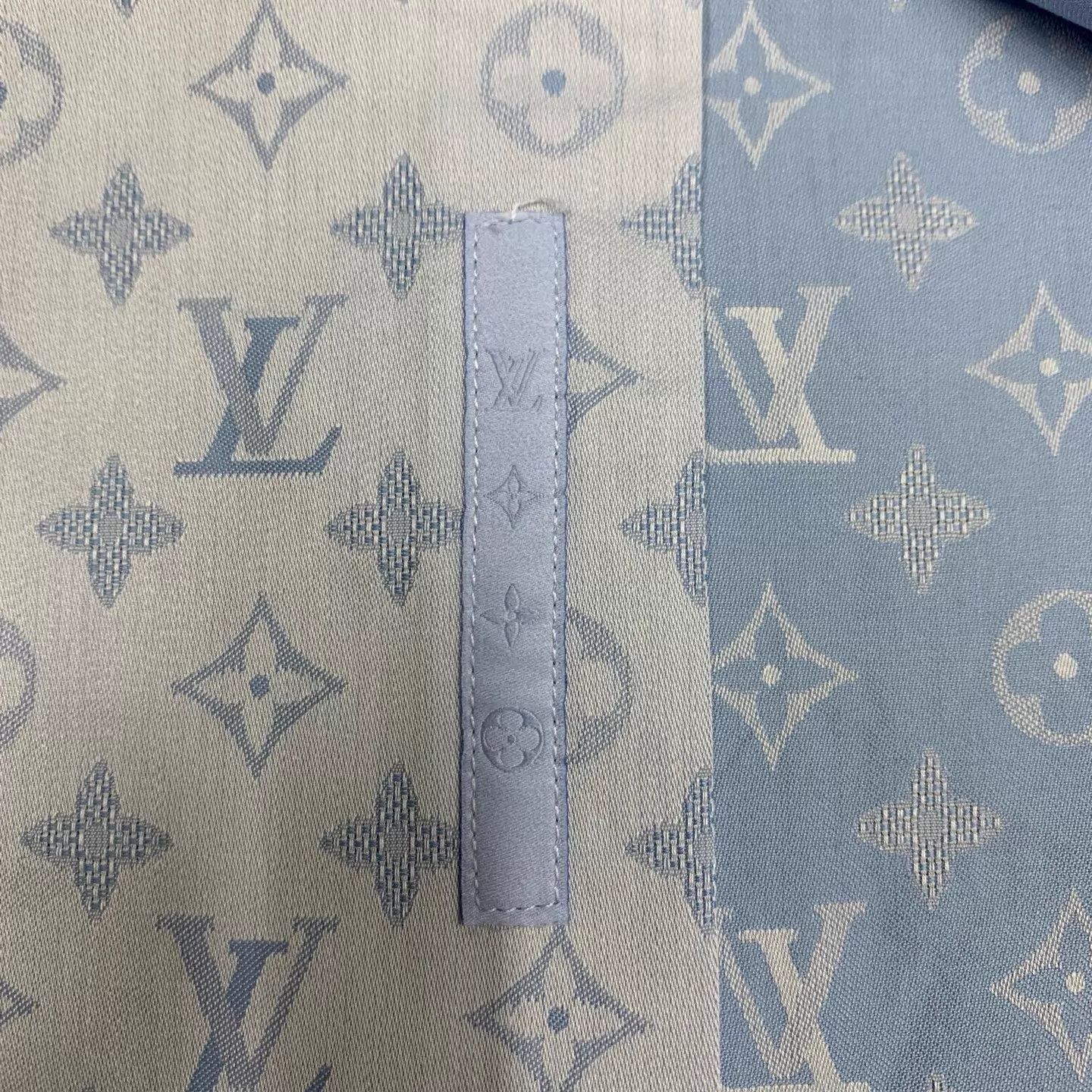 Louis Vuitton LV 26 Blue Monogram full print short - sleeve shirt Size US M / EU 48-50 / 2 - 7 Thumbnail
