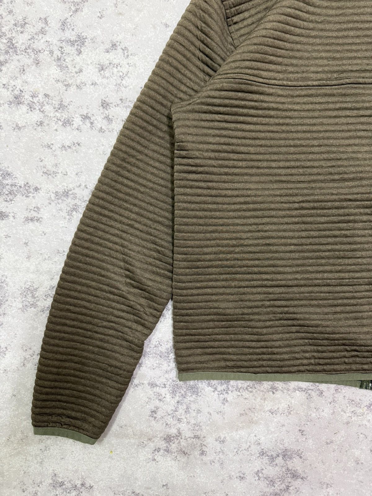 L.L. Bean L.L Bean Slightly Fitted Quilted Zip Up Outdoor Sweater Size US S / EU 44-46 / 1 - 13 Thumbnail