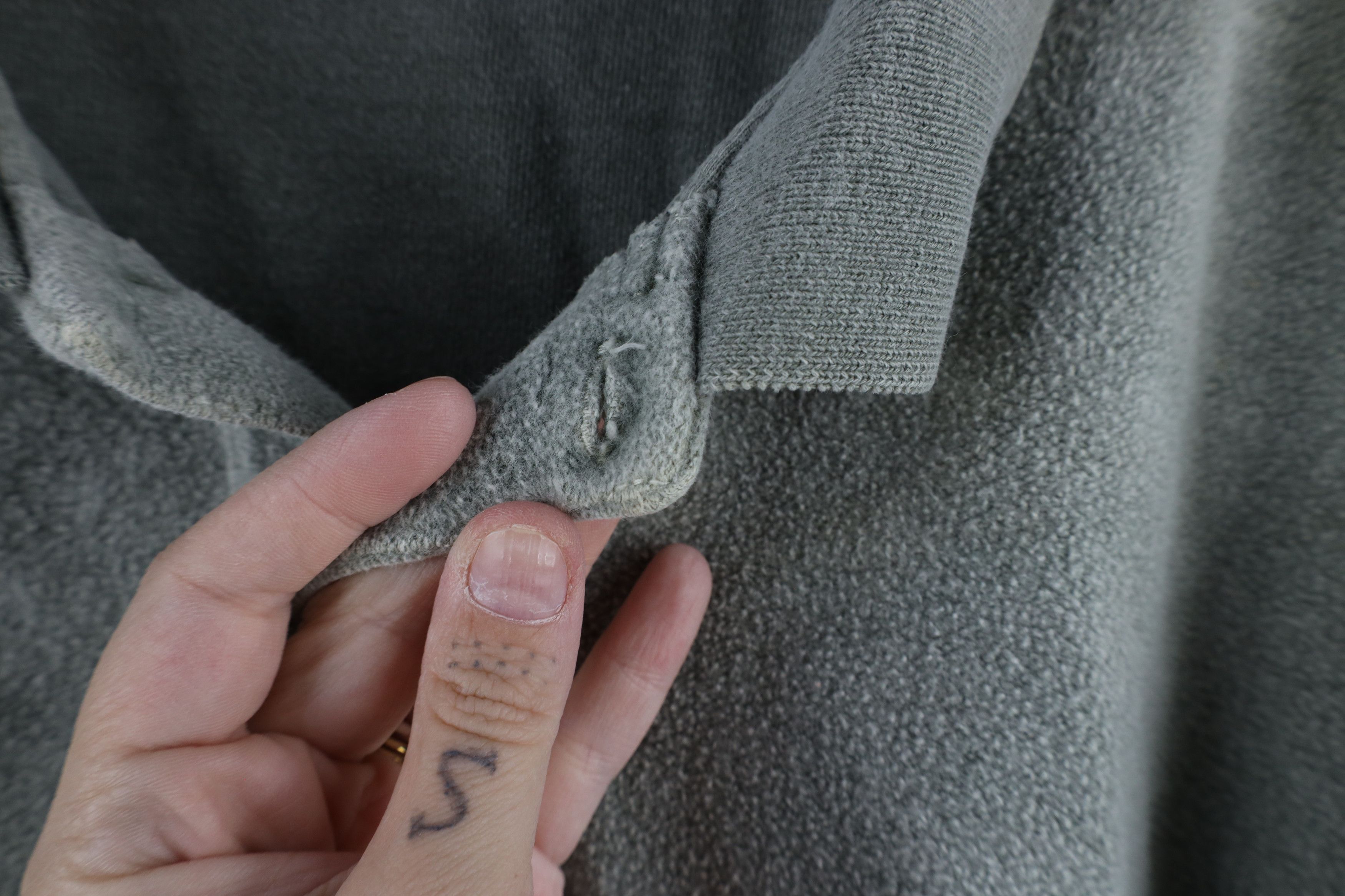 Vintage Vintage 90s Streetwear Stonewash Fleece Collared Sweatshirt Size US XXL / EU 58 / 5 - 9 Thumbnail