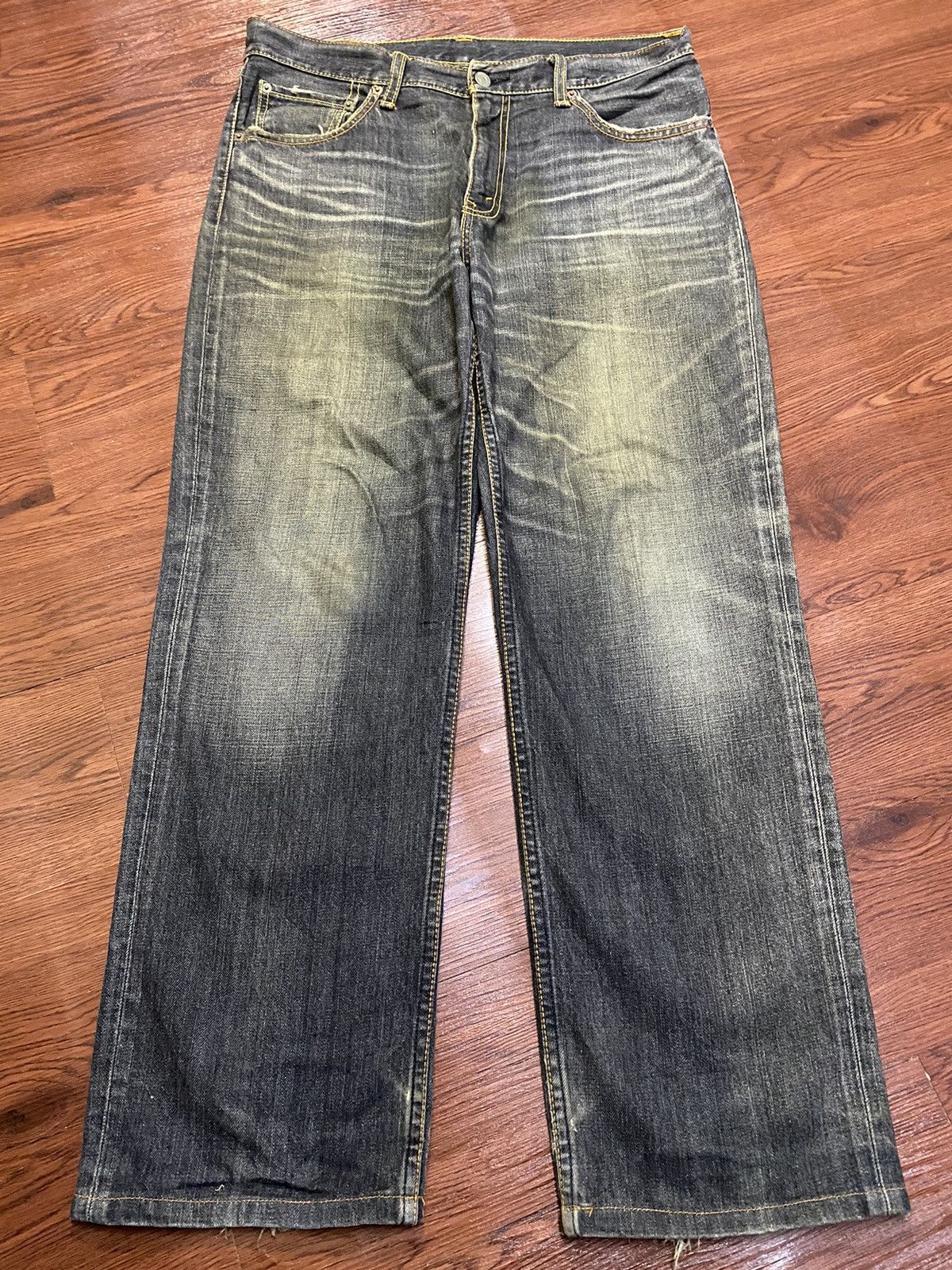 Levi's Vintage Levis702 90s Black Denim Baggy Style Jeans Size US 36 / EU 52 - 1 Thumbnail