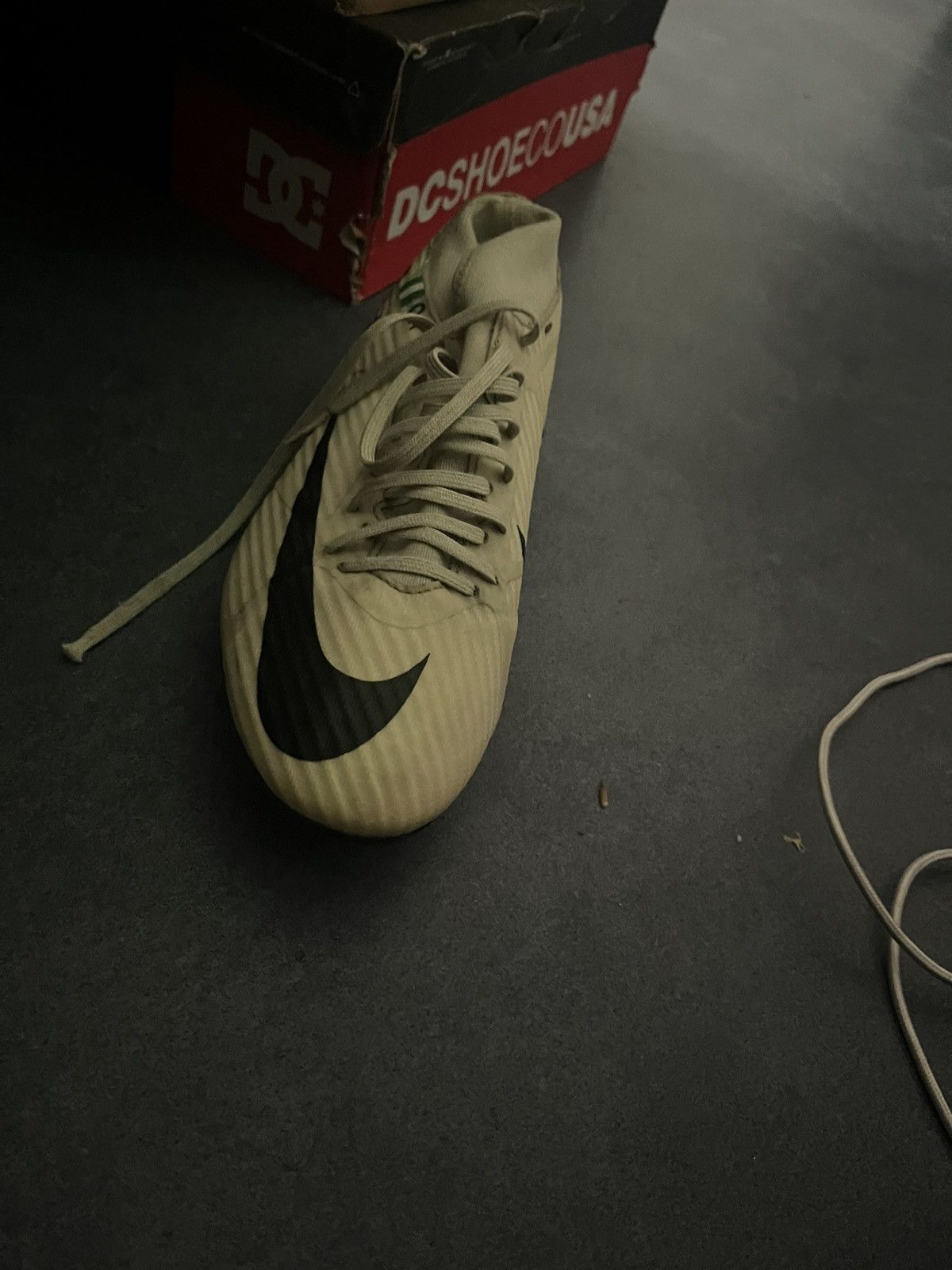 Nike Nuke mecurial boots Size US 8 / EU 41 - 2 Thumbnail
