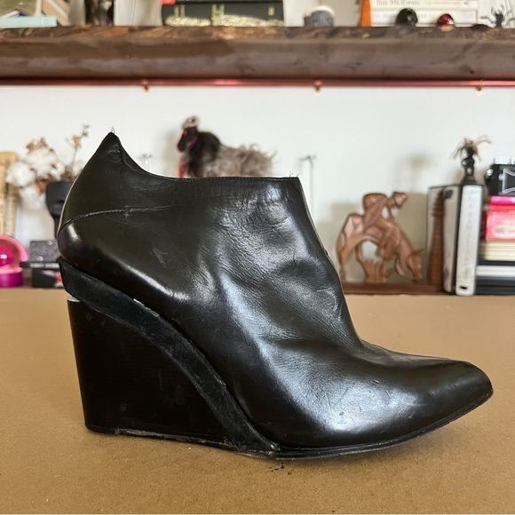 Costume National Costume National Fall 14 Wedge Slit Heel Pointy Toe Booties Size US 9 / IT 39 - 1 Thumbnail