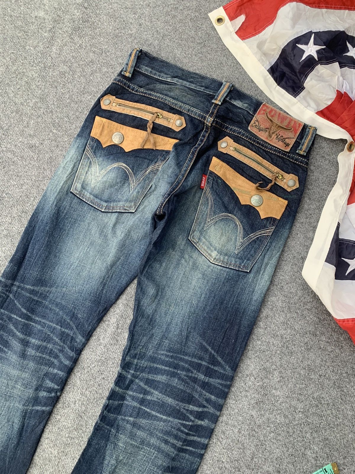 Edwin Edwin Buffalo head nice faded & rare for Japanese denim. Size US 34 / EU 50 - 3 Thumbnail