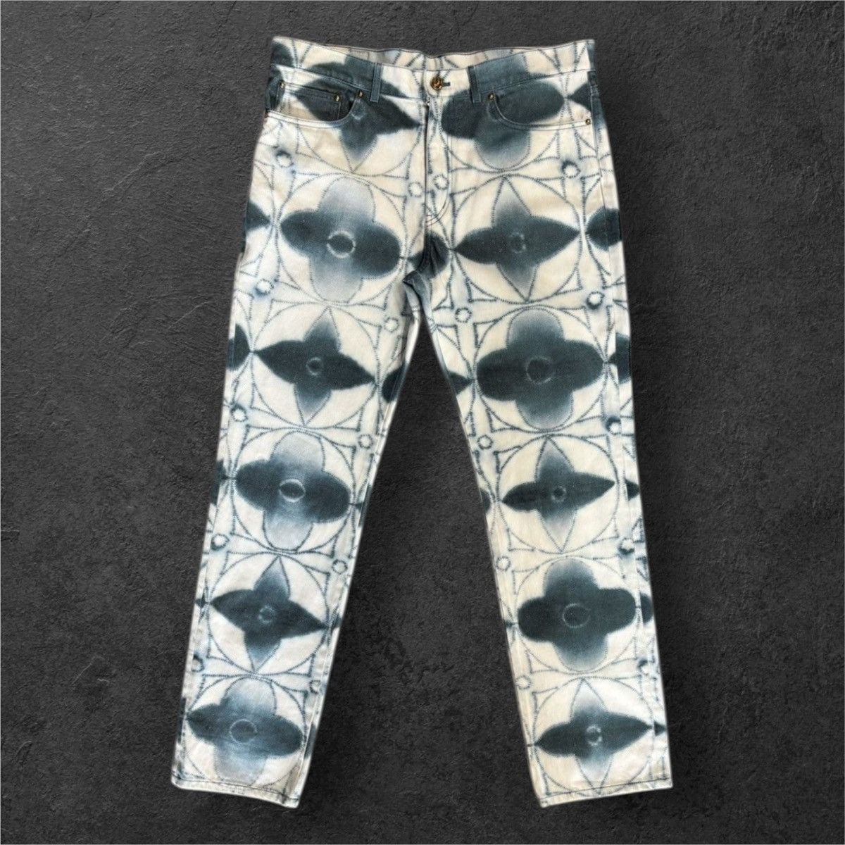 Louis Vuitton LOUIS VUITTON MONOGRAM SHIBORI PRINTED DENIM REGULAR TROUSER Size US 36 / EU 52 - 2 Thumbnail