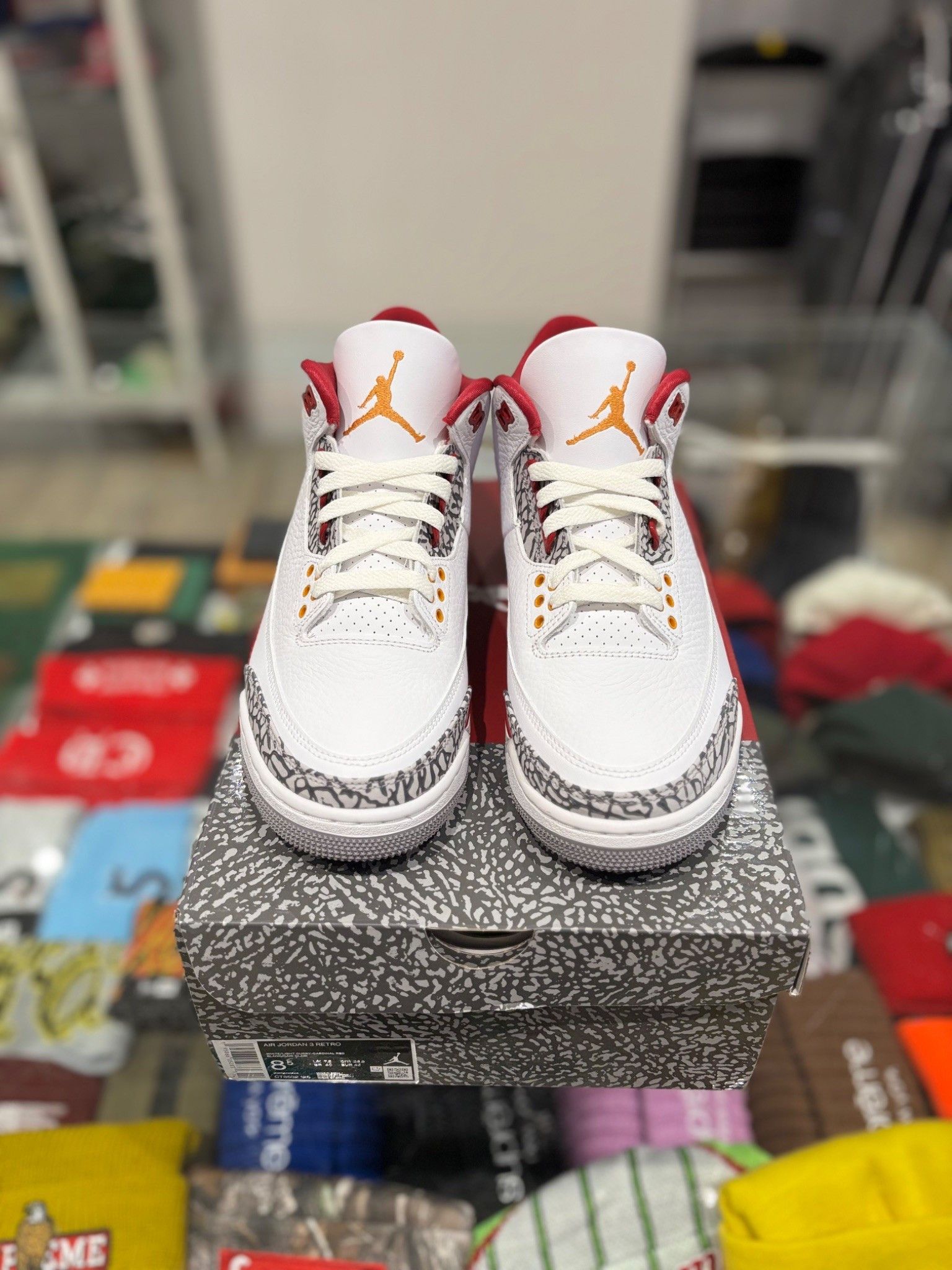 Jordan Brand Jordan 3 Cardinal Red Size US 8.5 / EU 41-42 - 4 Thumbnail