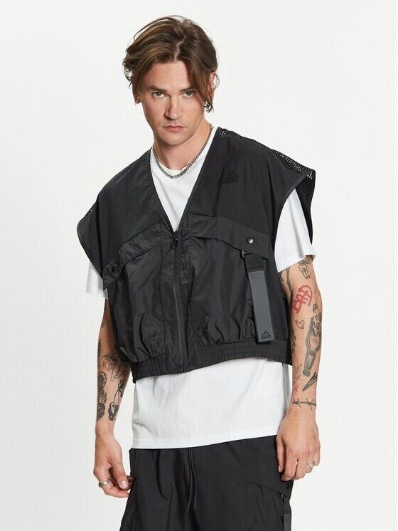 Adidas Adidas IC6735 City Escape Premium Vest Black ( XL ) Size US XL / EU 56 / 4 - 1 Thumbnail
