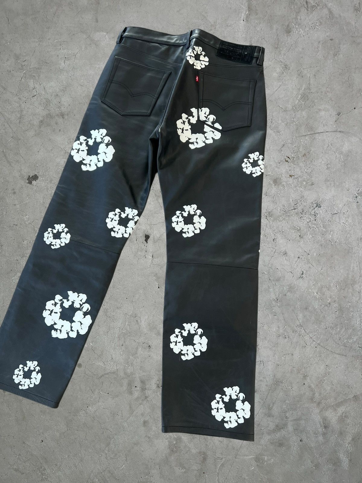 DENIM TEARS × Levi's Denim Tears Leather Levis Pants Size US 36 / EU 52 - 8 Thumbnail