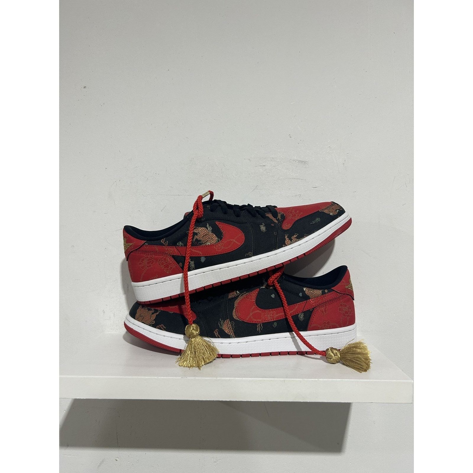 Jordan Brand JORDAN 1 LOW OG CHINESE NEW YEAR SIZE 14 PREOWNED Size US 14 / EU 47 - 1 Thumbnail