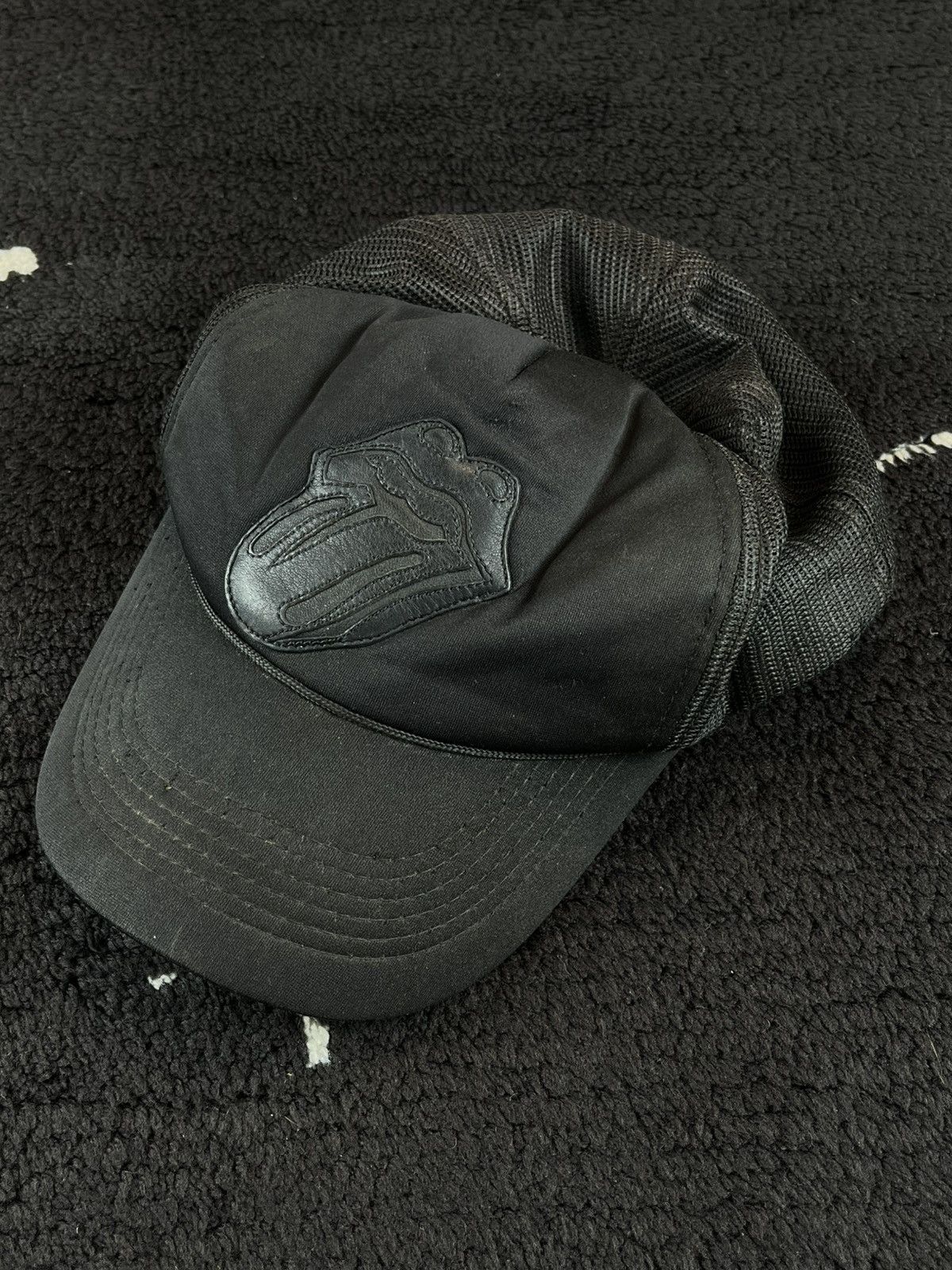 Chrome Hearts × The Rolling Stones Chrome Hearts Rolling Stones Tongue Patch Trucker Hat Size ONE SIZE - 4 Thumbnail