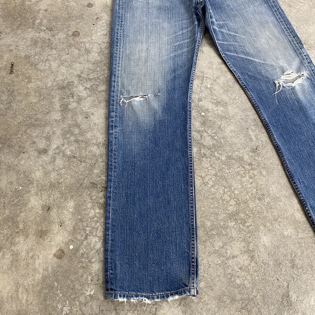 Levi's Size 33x32.5 Vintage 00’s Levis 501 Faded Blue Ripped Jeans Size US 33 - 5 Thumbnail