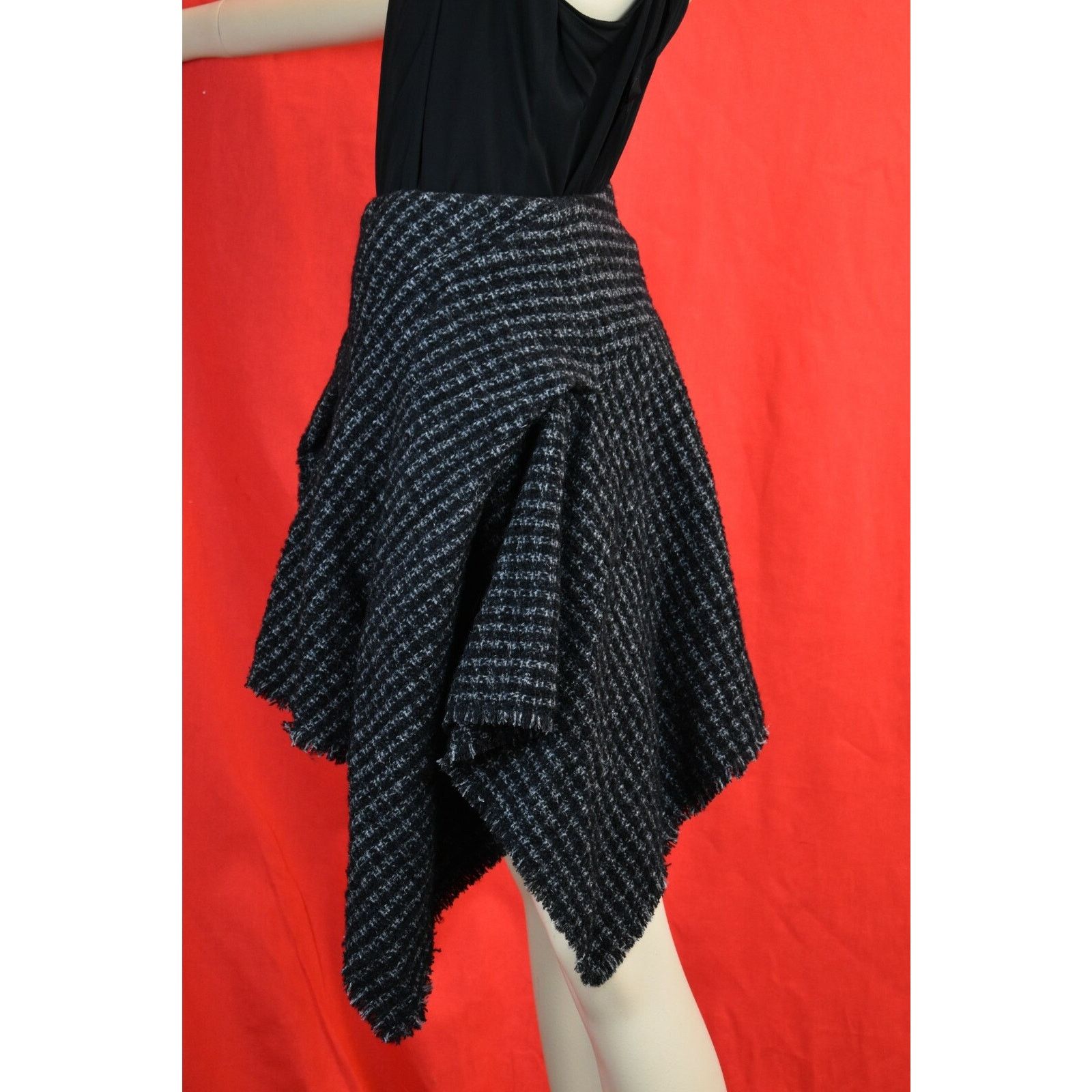 Balenciaga BALENCIAGA BLACK GRAY TWEED WOOL ASYMMETRIC SKIRT 40 ITALY Size 27" / US 4 / IT 40 - 4 Thumbnail