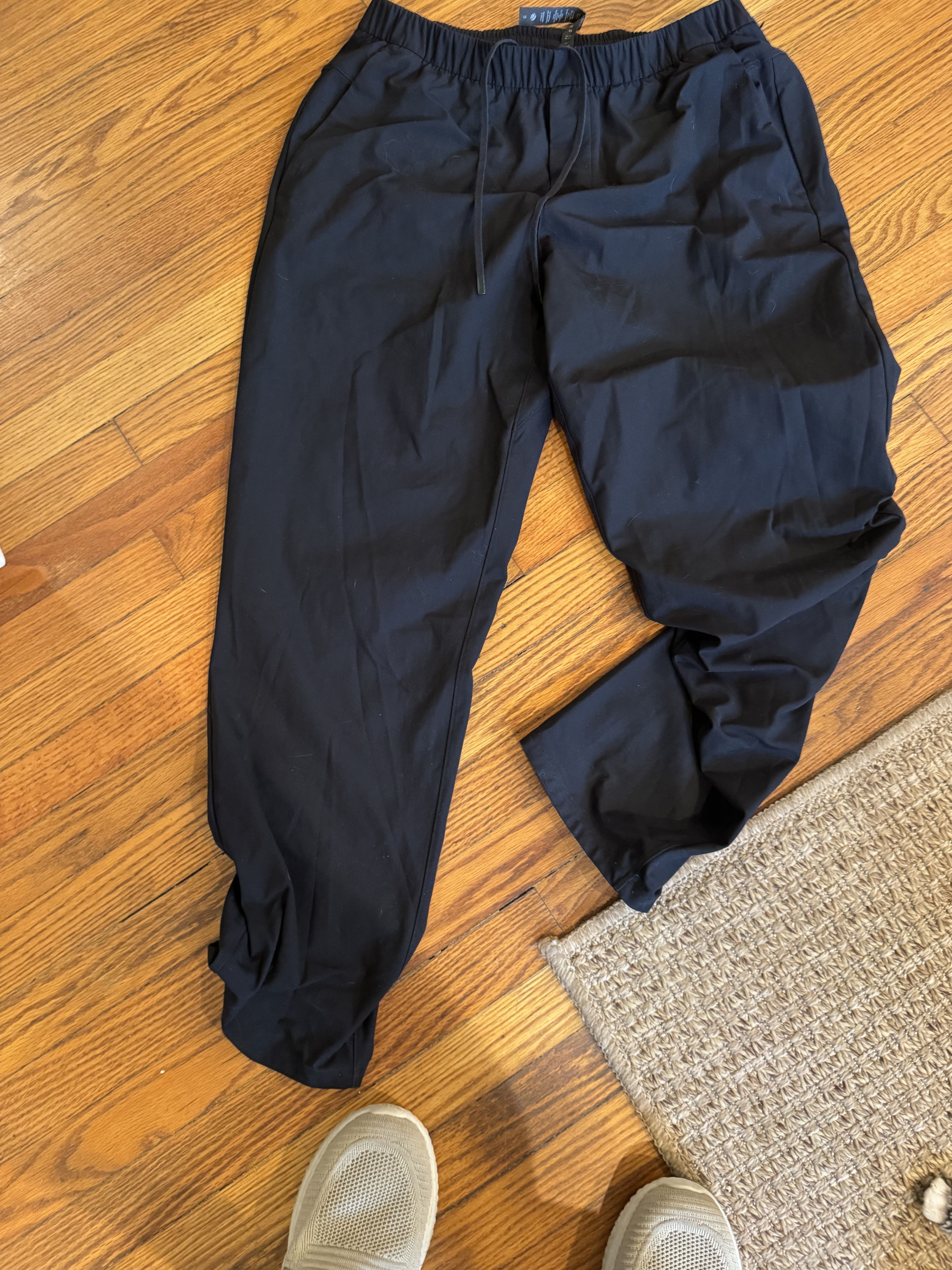 Lululemon Lululemon Jogger (Black) US size L Size US 34 / EU 50 - 4 Thumbnail