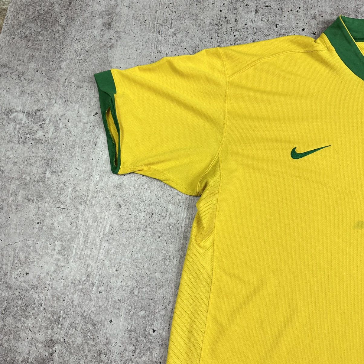 Nike 2006 Nike Brazil National Team Vintage Soccer Jersey Size US XXL / EU 58 / 5 - 4 Thumbnail