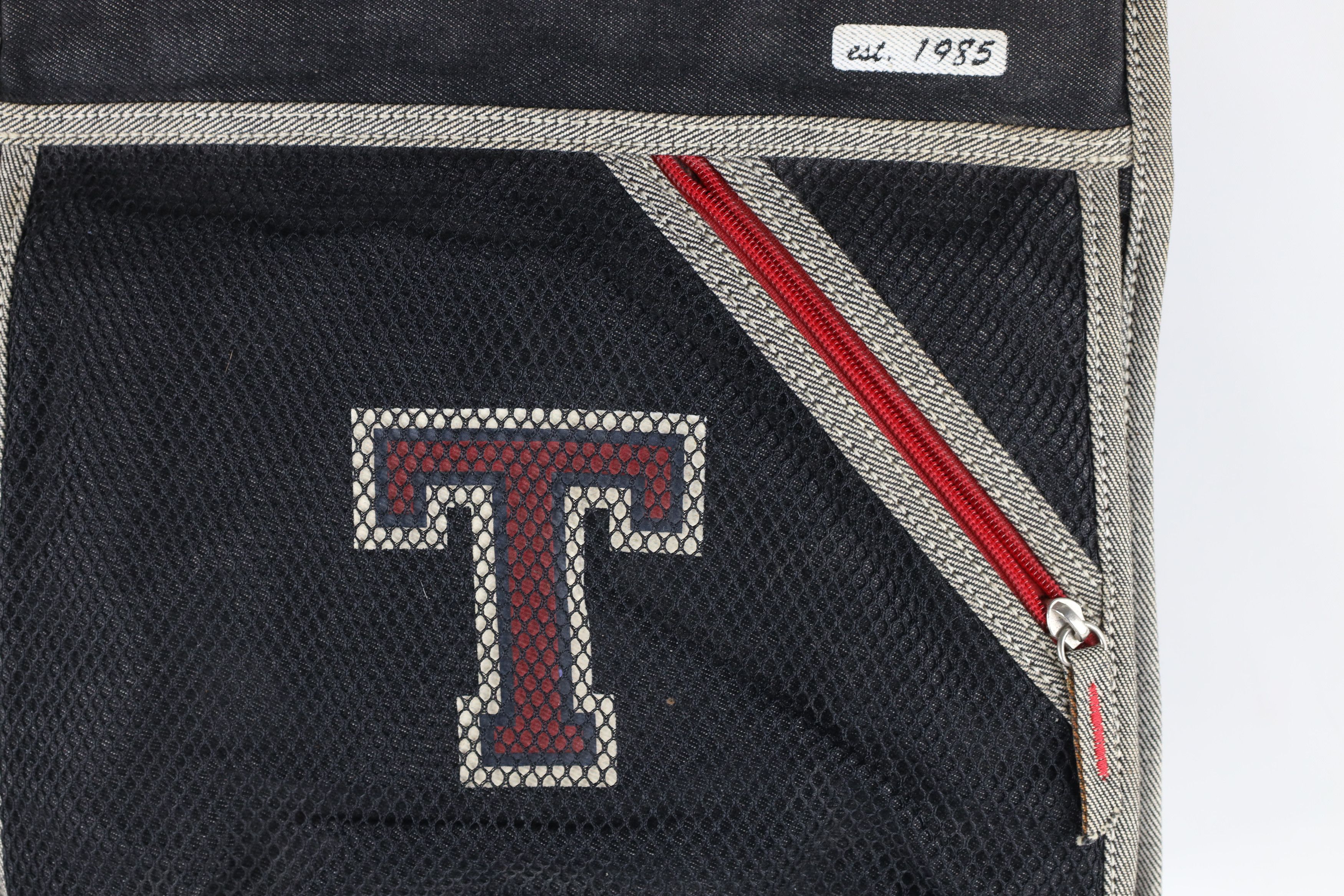 Tommy Hilfiger × Vintage Vintage 90s Tommy Hilfiger Distressed Spell Out Tote Messeng Size ONE SIZE - 3 Thumbnail