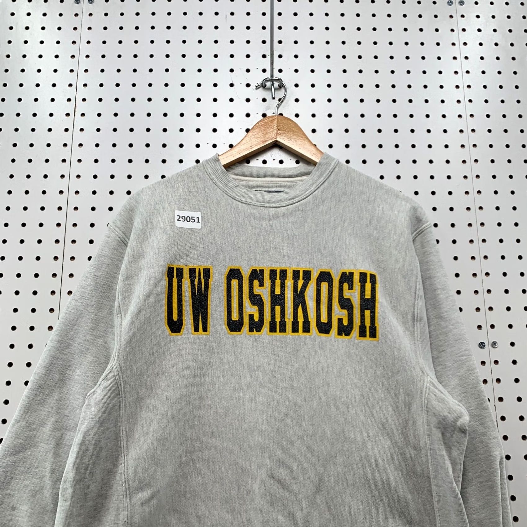 Champion VINTAGE Champion Reverse Weave Sweatshirt University Wisconsin OSHKOSH Gray M Mens Size US M / EU 48-50 / 2 - 5 Thumbnail