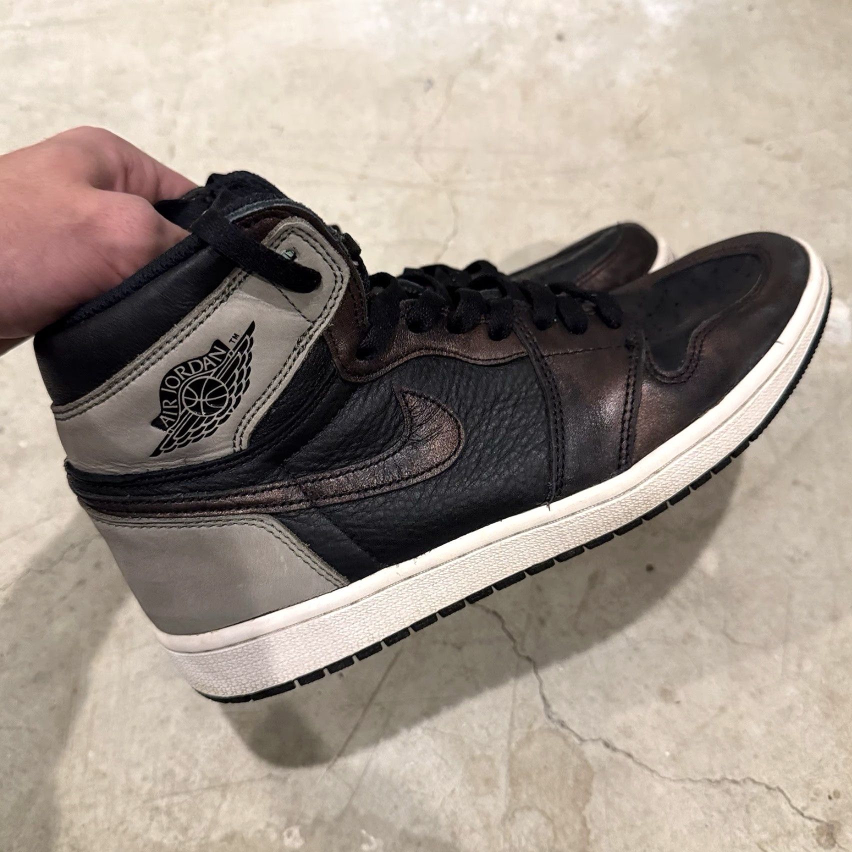 Jordan Brand Nike Air Jordan 1 Retro High OG Patina Rust Shadow Sneaker USA 9.5 555088-033 Men Black Leather High Top Size US 9 / EU 42 - 3 Thumbnail