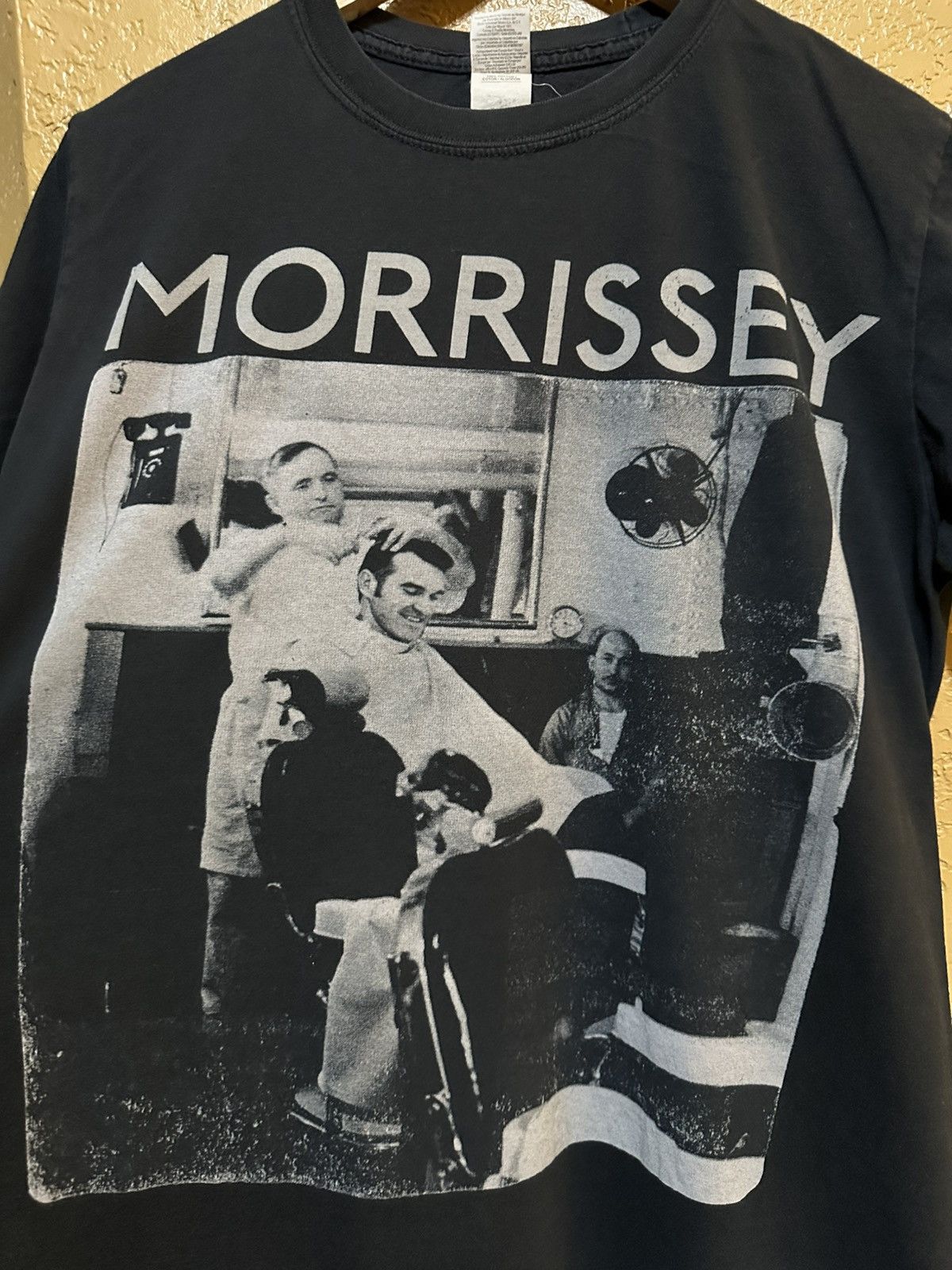 Morrissey 💈 y2k Morrissey Barber Shop tour tee medium Size US M / EU 48-50 / 2 - 2 Thumbnail