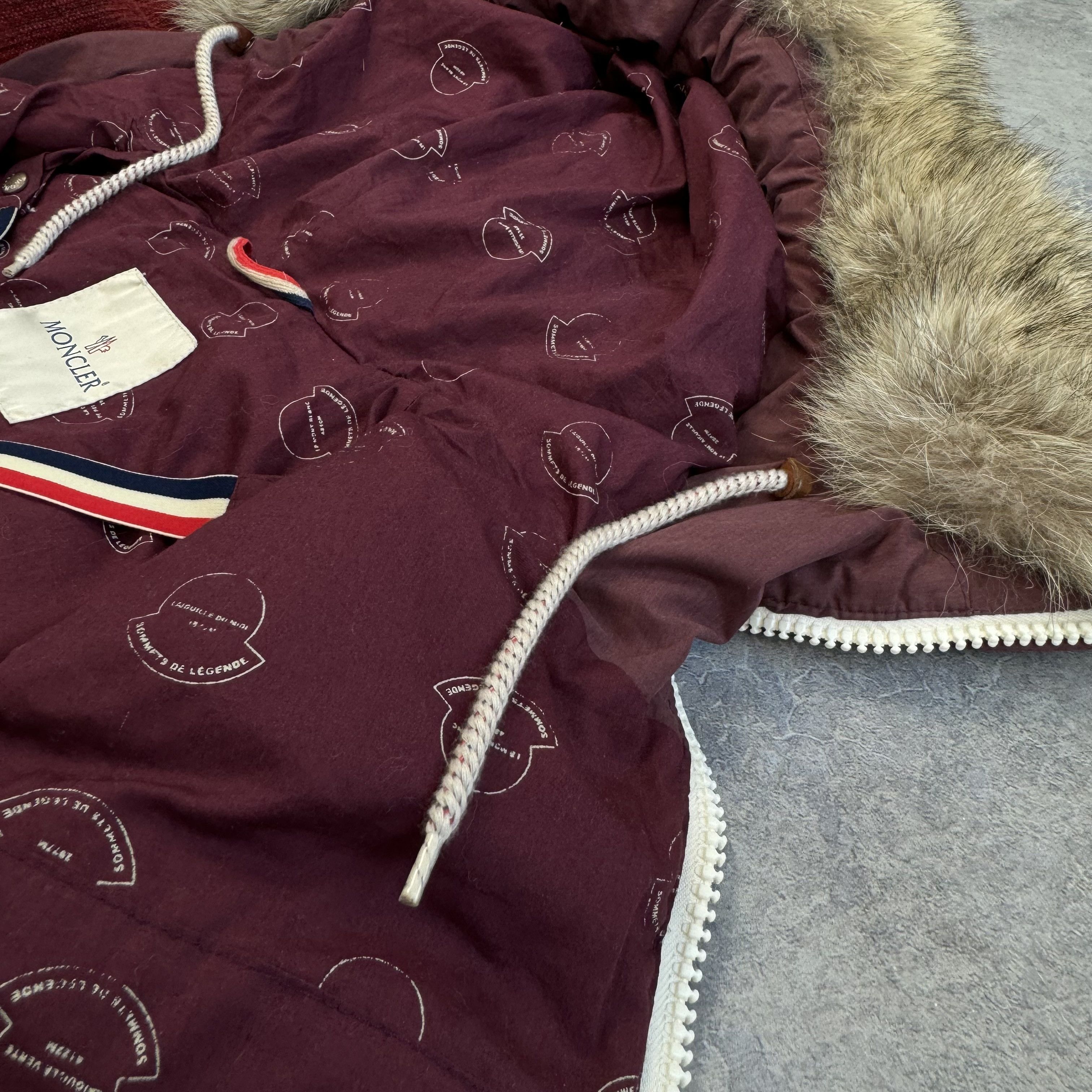 Moncler × Visvim *GRAIL* VISVIM x MONCLER AW11 V BAYAN VEST WITH COYOTE FUR Size US M / EU 48-50 / 2 - 11 Thumbnail