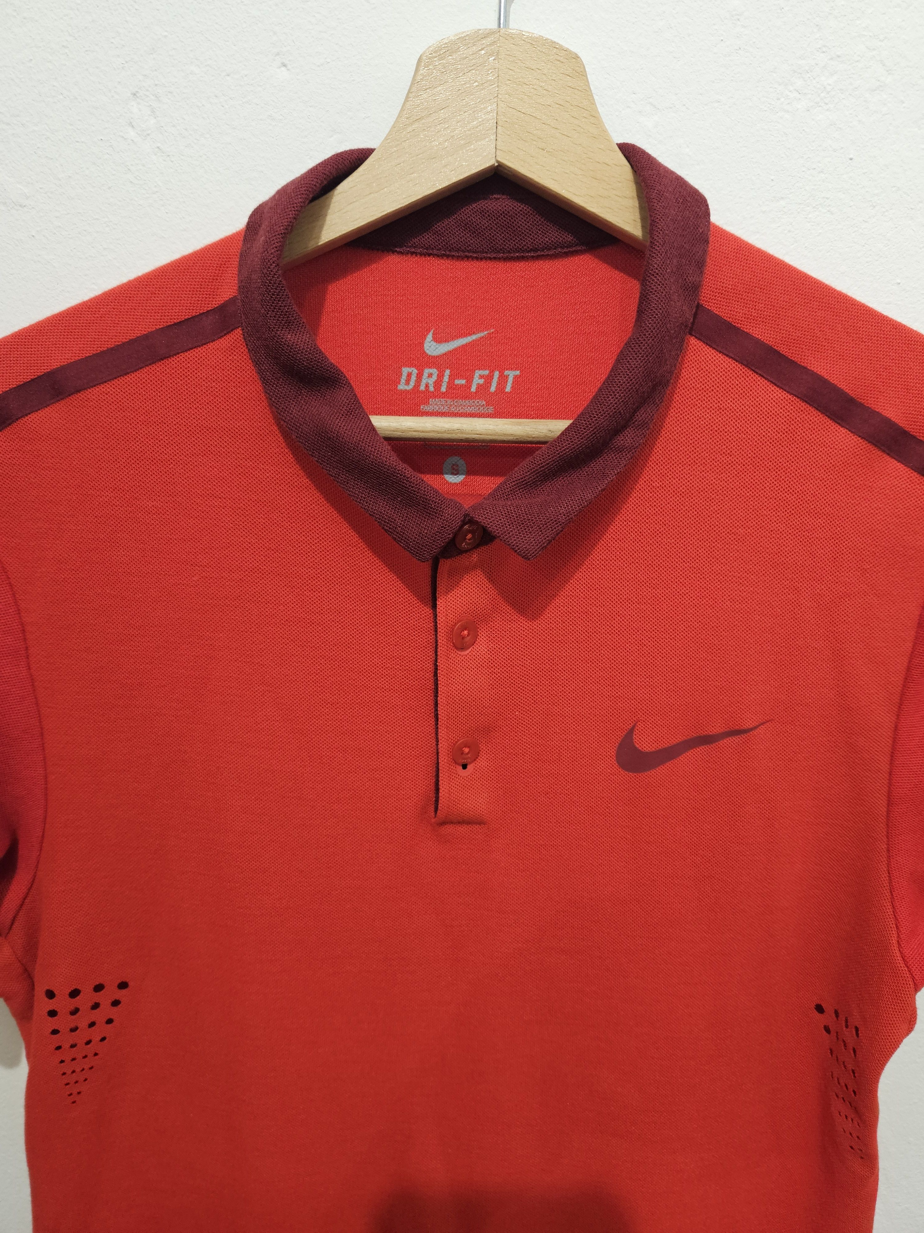 Nike NIKE ROGER FEDERER RF 2014 SHANGHAI BASEL ATP FINALS POLO Size US S / EU 44-46 / 1 - 3 Thumbnail