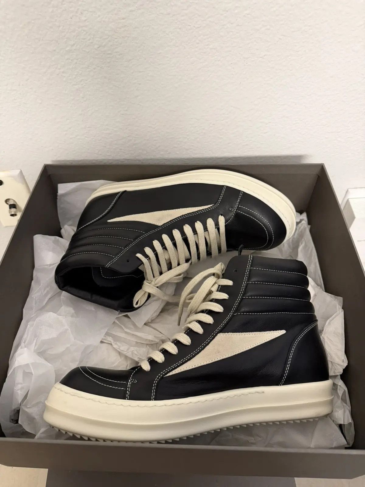 Rick Owens Rick Owens Vintage high top sneaker Size US 9 / EU 42 - 1 Thumbnail