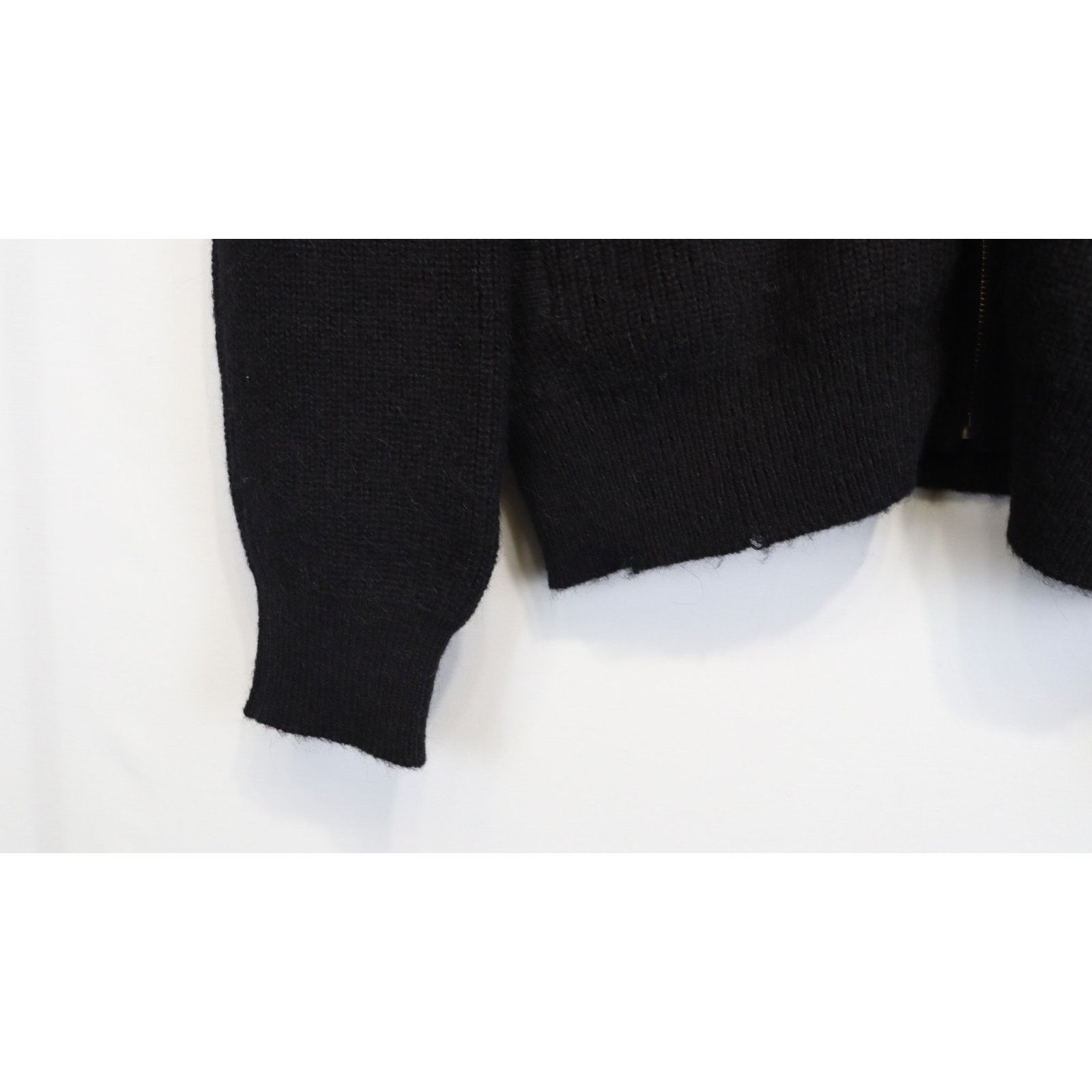 Maison Margiela o1rshd1 Cardigan Destroyed in Black Size US L / EU 52-54 / 3 - 6 Thumbnail
