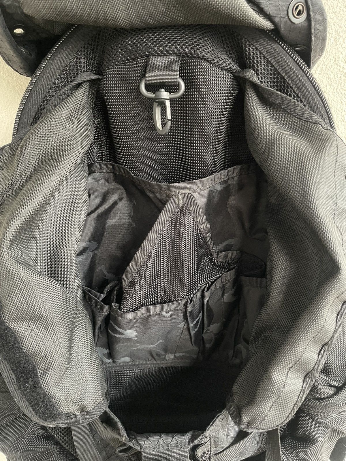 Oakley Rare Oakley Tactical Black Utility Backpack Techwear Outdoor Size ONE SIZE - 7 Thumbnail